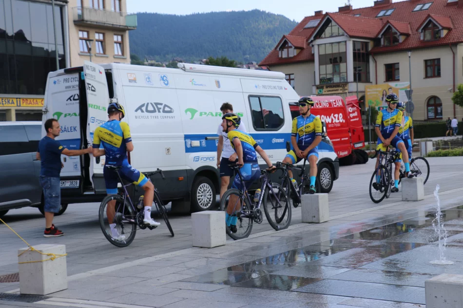 Kolarskie emocje za nami – odbył się 23. Międzynarodowy Wyścig Kolarski „Memoriał Henryka Łasaka” - zdjęcie 12