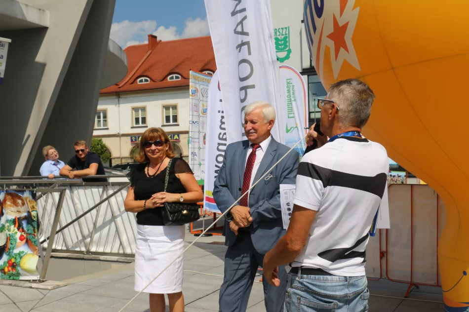 Kolarskie emocje za nami – odbył się 23. Międzynarodowy Wyścig Kolarski „Memoriał Henryka Łasaka” - zdjęcie 17