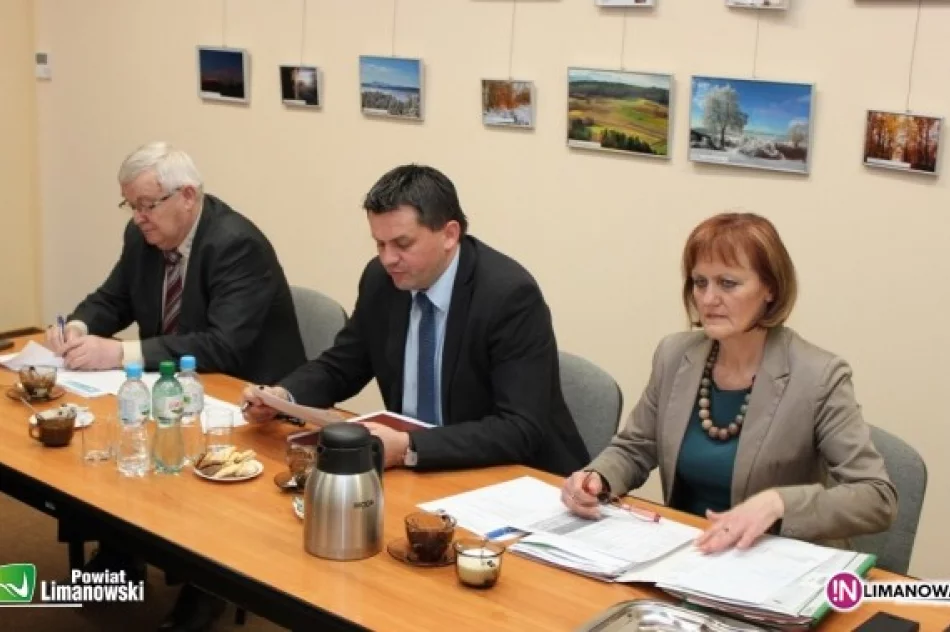 Posiedzenie Powiatowej Rady Zatrudnienia - zdjęcie 2