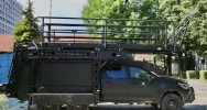 Samochód z platformą szturmową na wyposażeniu małopolskiej policji - zdjęcie 2
