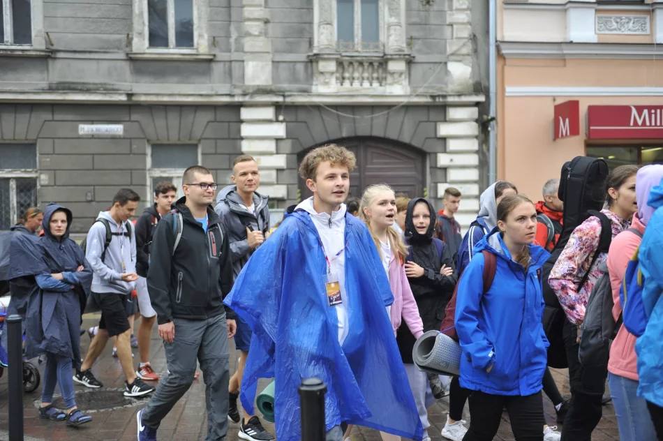 Ruszyła 39. pielgrzymka - w tym roku znów w formie sztafety - zdjęcie 20