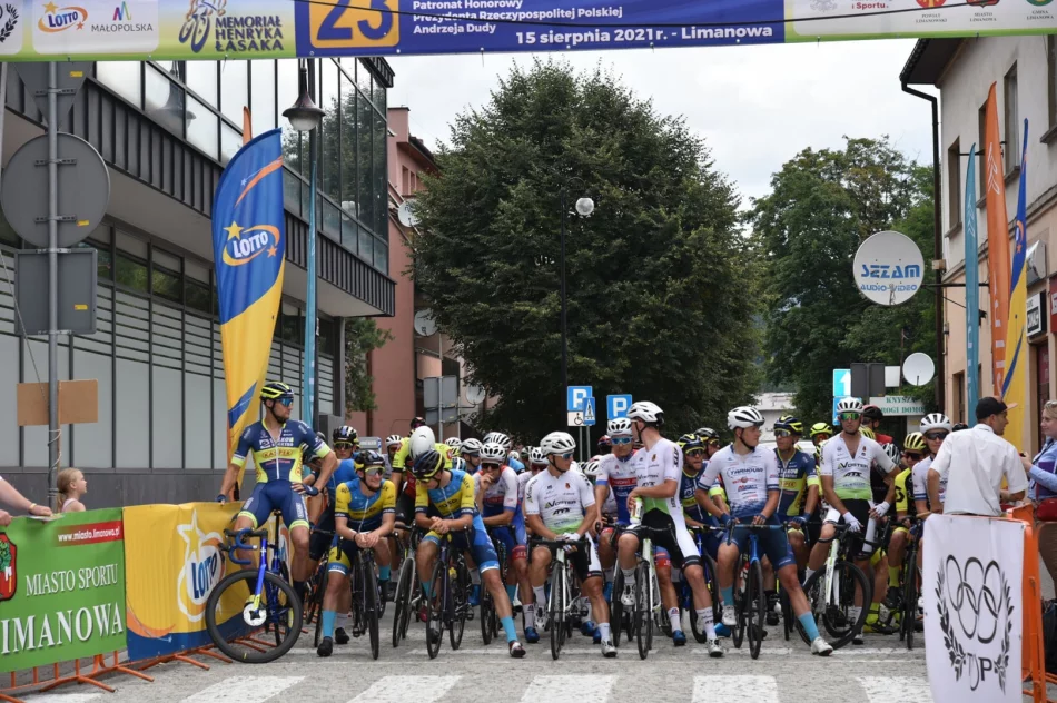Kolarskie zmagania podczas 23. edycji Memoriału Henryka Łasaka - zdjęcie 4