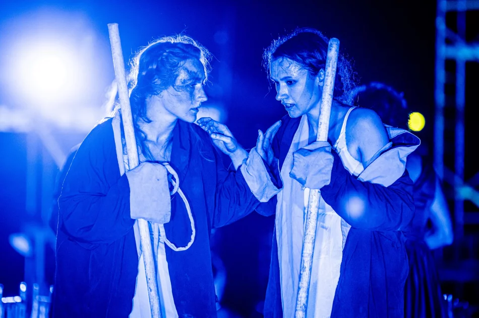 "Ślepcy" krakowskiego Teatru KTO w sobotę 28 sierpnia na limanowskim rynku! - zdjęcie 3