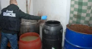 Ponad 250 litrów nielegalnego alkoholu - zdjęcie 3