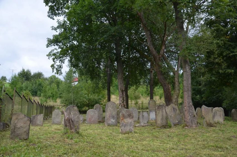 Znicze płoną, pamięć zostaje… - zdjęcie 11