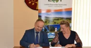 Przekazanie masztu z flagą dla Gminy Limanowa - zdjęcie 3