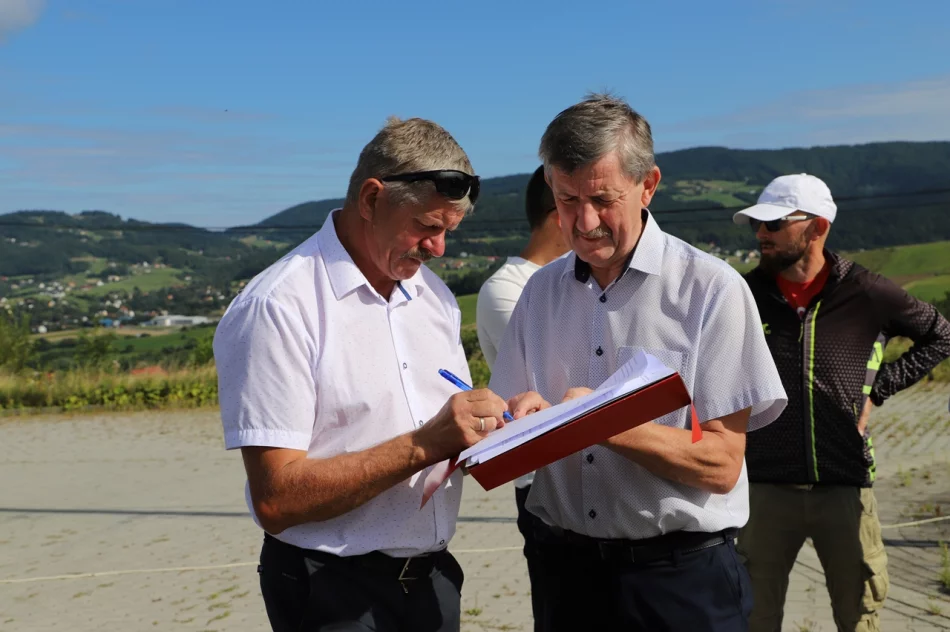 Wyremontowana droga Siekierczyna - Raszówki – Jabłoniec oddana do użytku - zdjęcie 6