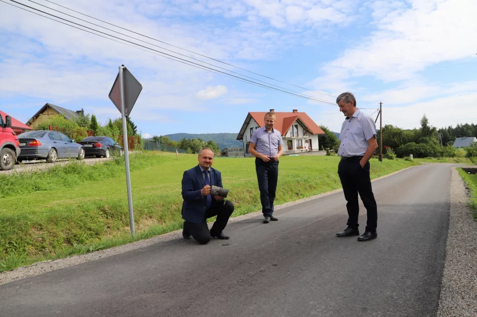 Wyremontowana droga Siekierczyna - Raszówki – Jabłoniec oddana do użytku - zdjęcie 14