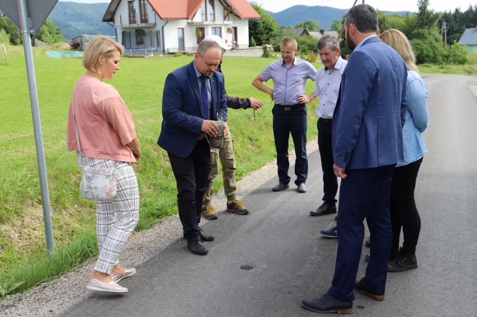 Wyremontowana droga Siekierczyna - Raszówki – Jabłoniec oddana do użytku - zdjęcie 17