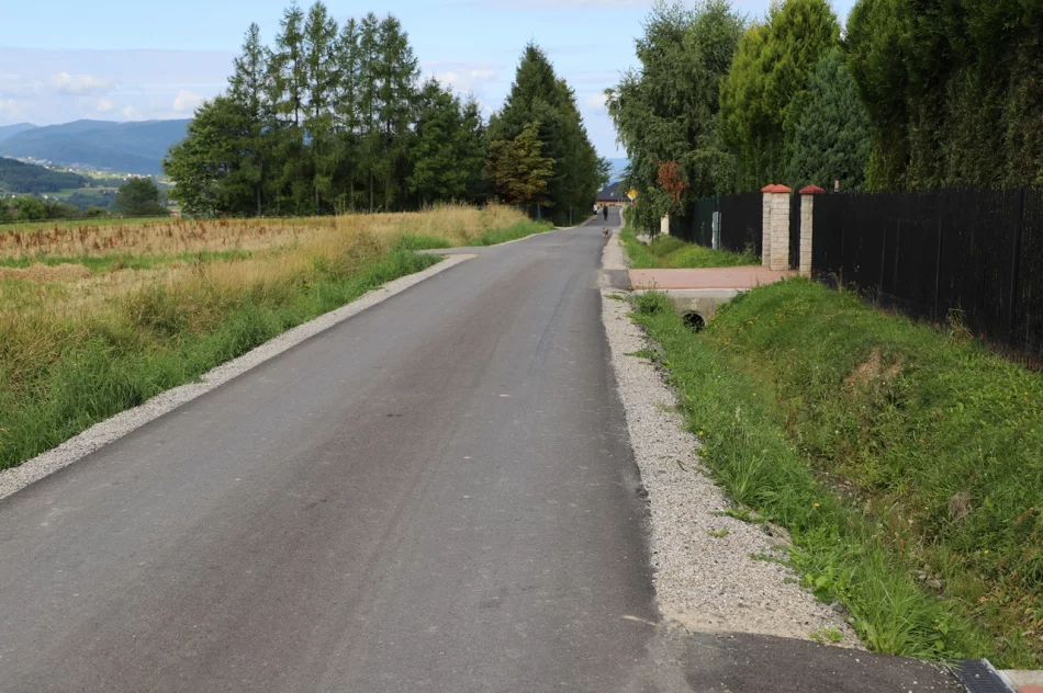 Ponad 3 km drogi wyremontowano za 1 mln zł - zdjęcie 2