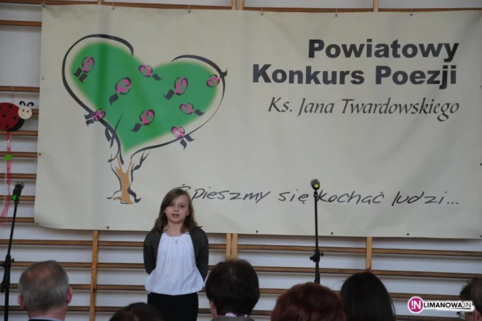 Recytowali poezję ks. Jana Twardowskiego - zdjęcie 2