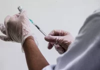 Ponad 48.4 proc. osób w Polsce jest w pełni zaszczepionych przeciwko COVID-19, w powiecie zaledwie 29.9 proc. - zdjęcie główne