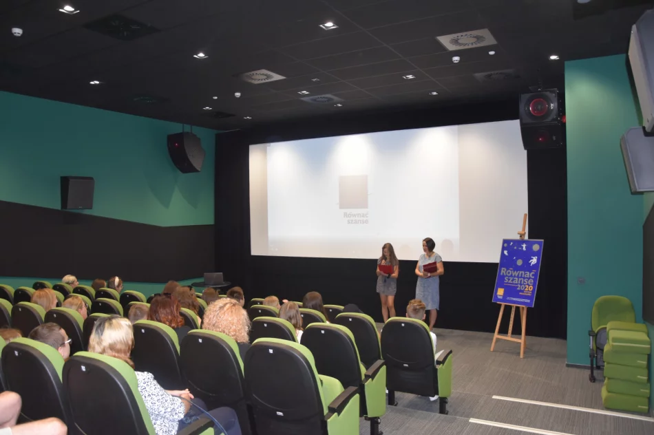 Miejska Biblioteka Publiczna podsumowała działania w ramach Programu „Równać Szanse” - zdjęcie 6