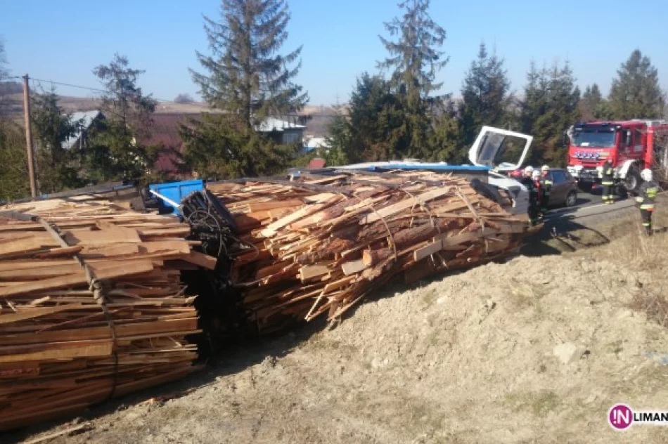 Zderzenie ciężarówki z peugeotem - zdjęcie 3