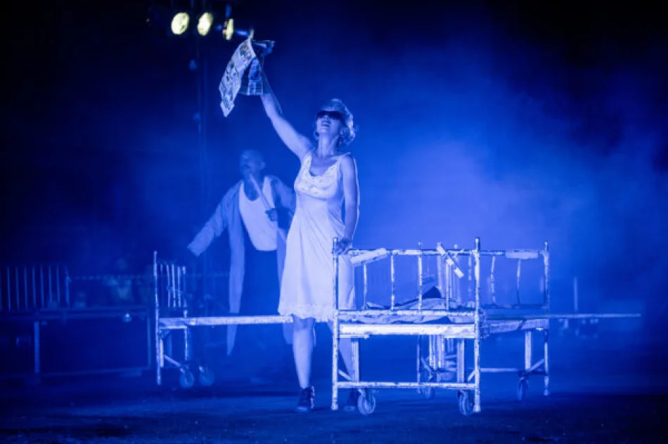 W sobotę 28 sierpnia o godz. 20.30 "Ślepcy" krakowskiego Teatru KTO pojawią się na limanowskim rynku - zdjęcie 4