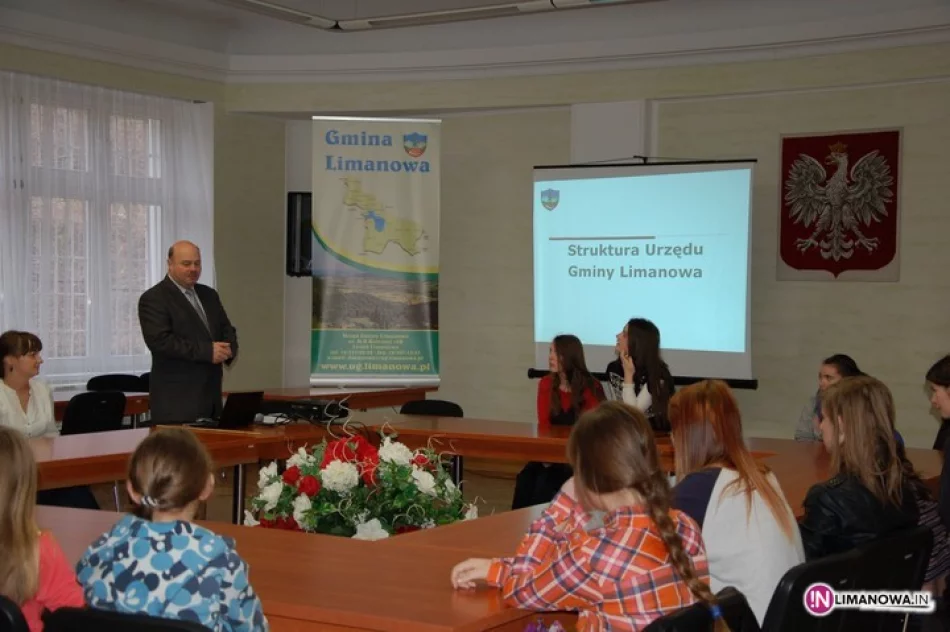 Lekcja obywatelska w urzędzie - zdjęcie 2