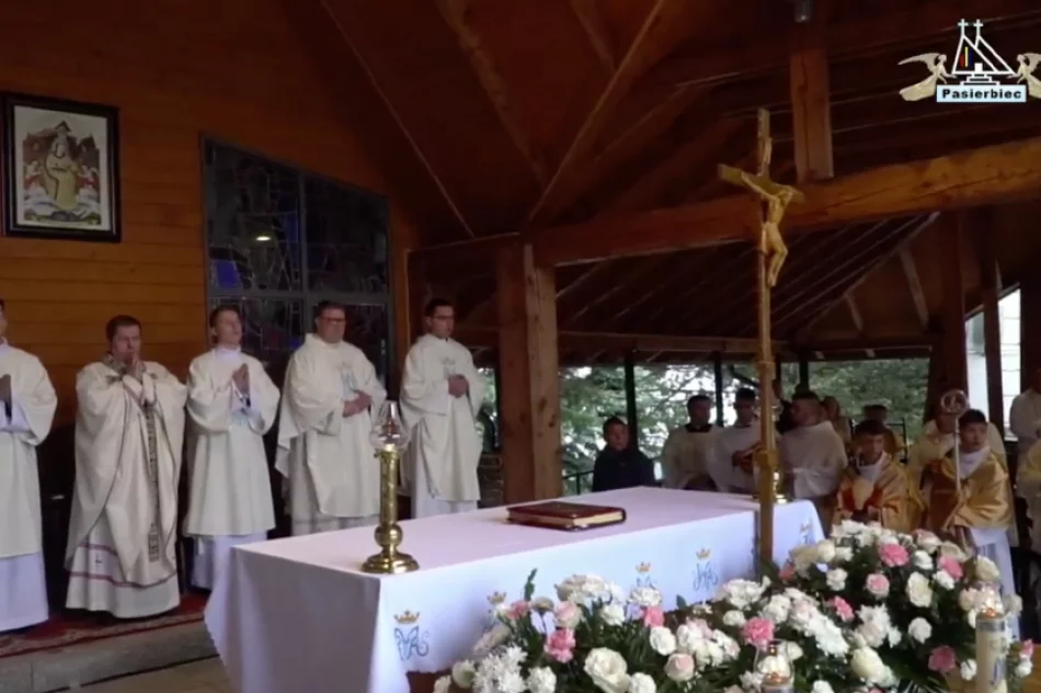 Abp Jan Romeo Pawłowski na zakończenie odpustu: "chcemy otrzymać pocieszenie" - zdjęcie 3