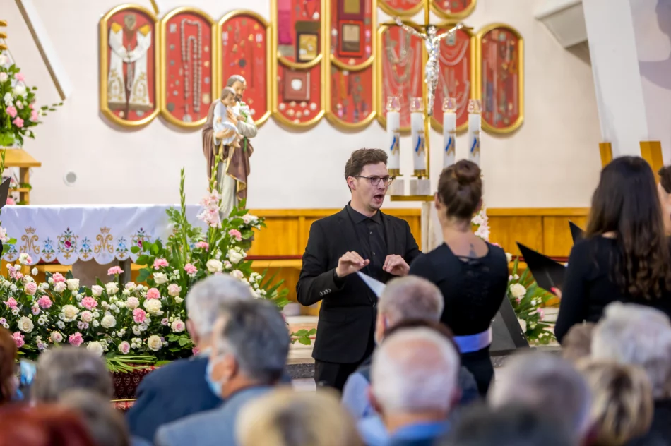 W hołdzie Matce Pocieszenia - LimaNovum na Pasierbcu - zdjęcie 8