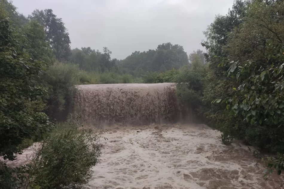 Nowe dane ze stacji meteo. Prognoza pogody na środę - wieczorem przestanie padać - zdjęcie 4