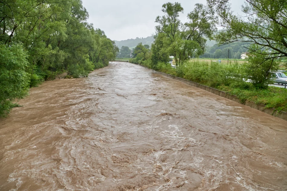 Nowe dane ze stacji meteo. Prognoza pogody na środę - wieczorem przestanie padać - zdjęcie 11