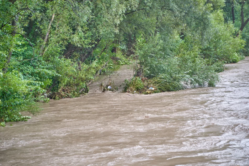Nowe dane ze stacji meteo. Prognoza pogody na środę - wieczorem przestanie padać - zdjęcie 12