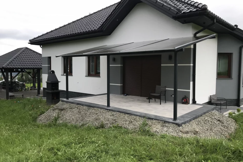 Zadaszenia tarasów - płyta poliwęglanowa - zdjęcie 3