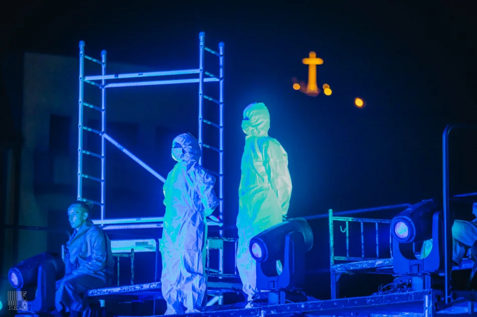 Plenerowe widowisko przyciągnęło publiczność na rynek - zdjęcie 15