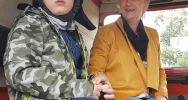 Druhowie z OSP Pisarzowa przekazali nakrętki potrzebującemu chłopcu - zdjęcie 3