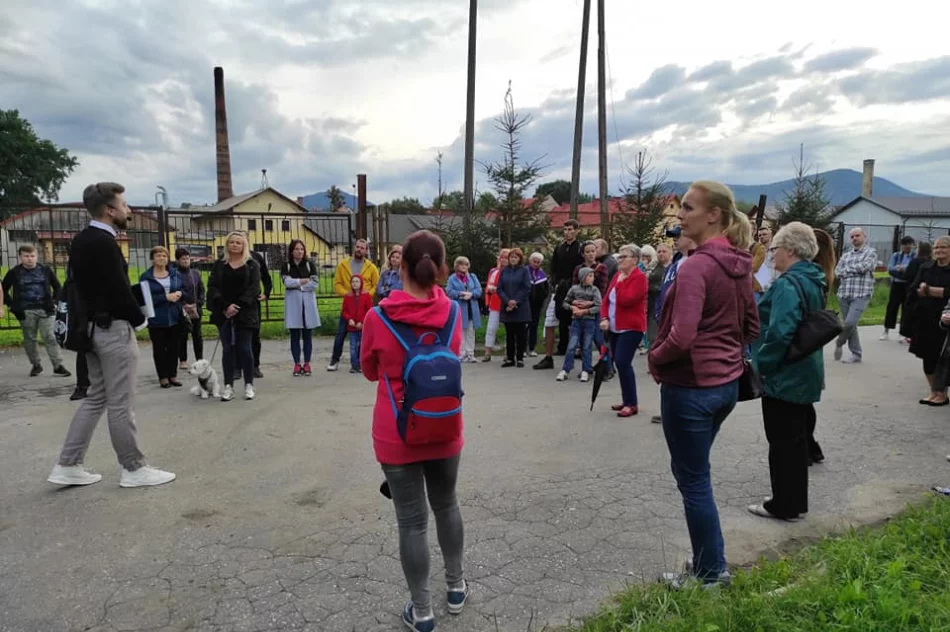 Rekordowa frekwencja na historycznym spacerze - zdjęcie 4