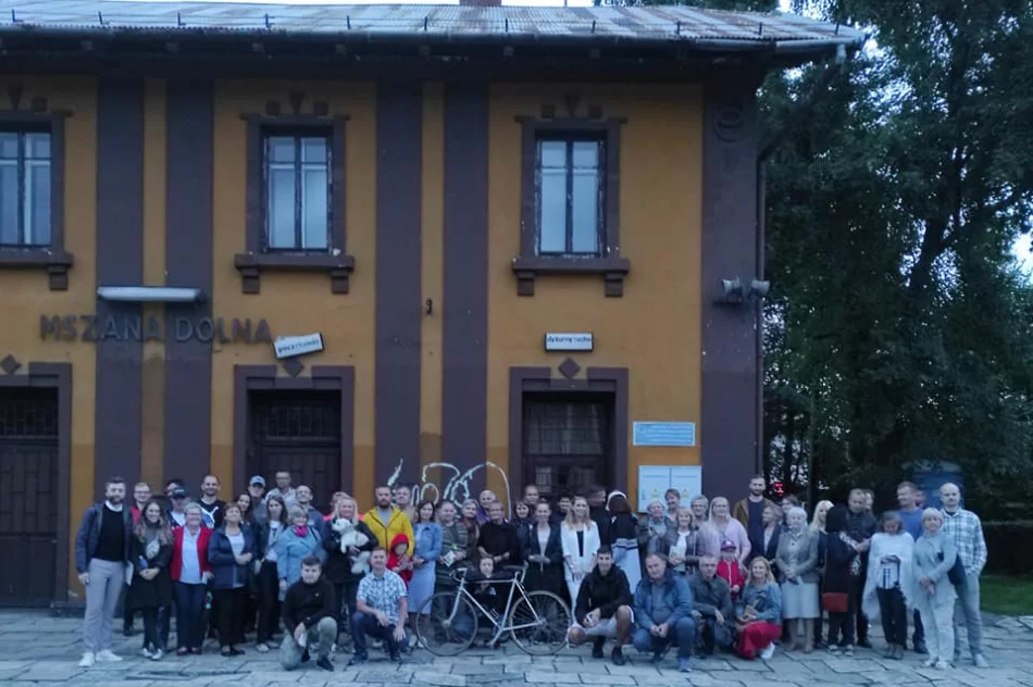 Rekordowa frekwencja na historycznym spacerze - zdjęcie 5