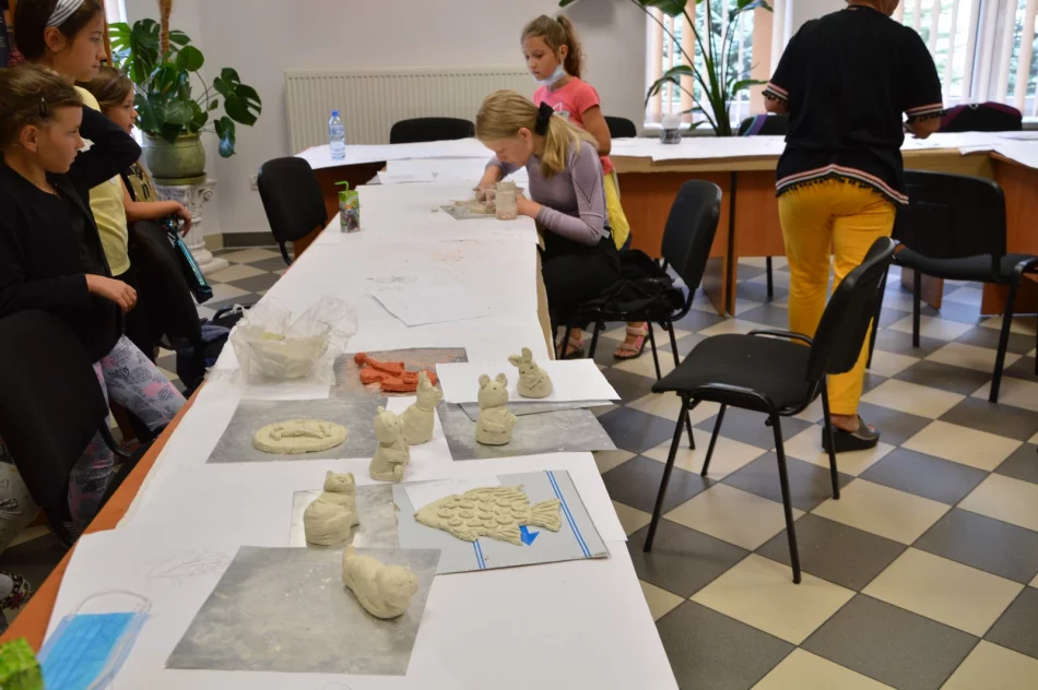 Kreatywne wakacje w bibliotece - zdjęcie 2