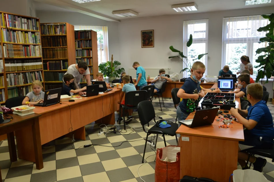 Kreatywne wakacje w bibliotece - zdjęcie 3
