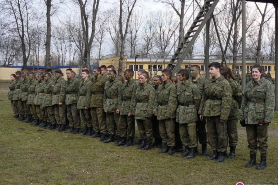 Młodzież na poligonie - zdjęcie 3