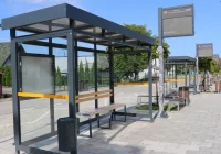 Na terenie miasta powstają nowoczesne wiaty przystankowe - zdjęcie główne