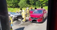 Zderzenie trzech pojazdów na drodze wojewódzkiej - zdjęcie 3