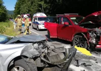 Najechanie na tył przyczyną czołowego zderzenia - zdjęcie główne