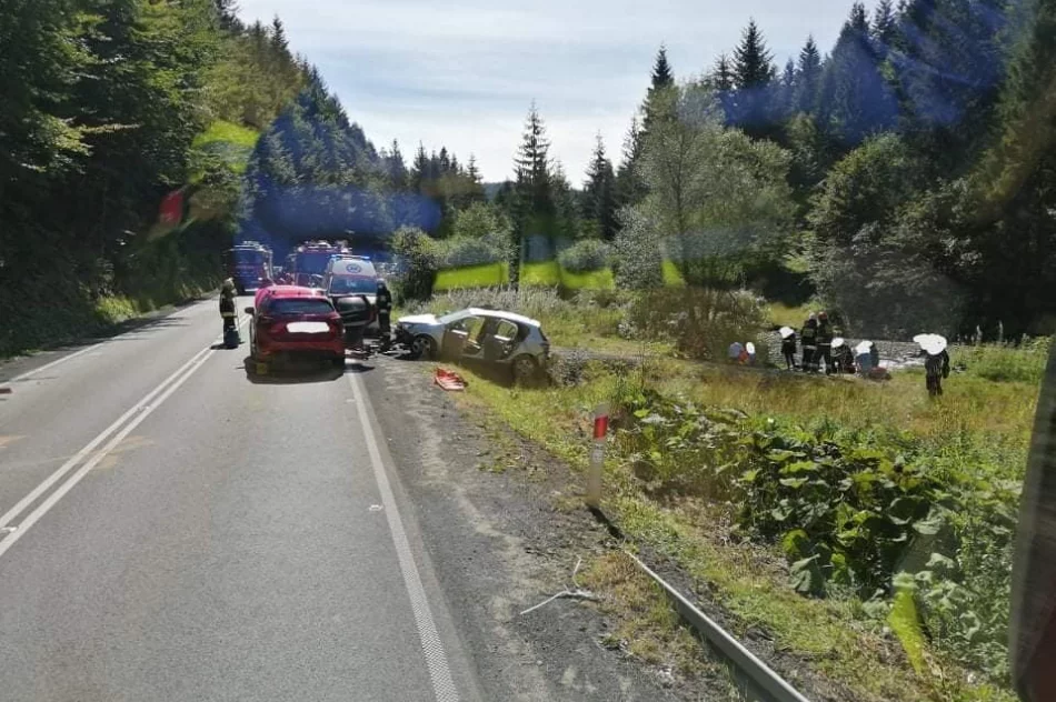 Najechanie na tył przyczyną czołowego zderzenia - zdjęcie 5