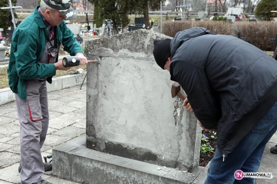 Kontrowersyjna tablica została usunięta - zdjęcie 2