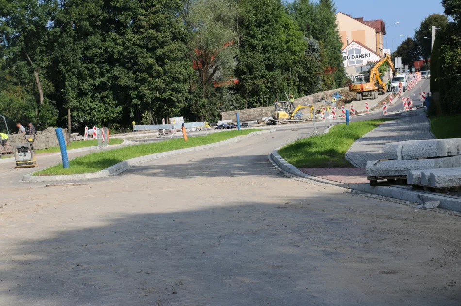 Postępują prace przy budowie nowego ronda w ciągu DK 28 - zdjęcie 4