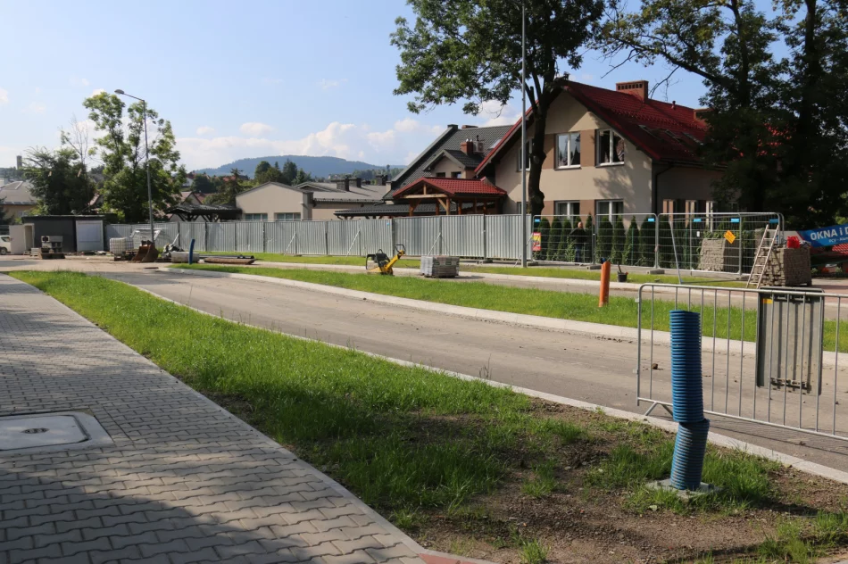 Postępują prace przy budowie nowego ronda w ciągu DK 28 - zdjęcie 5