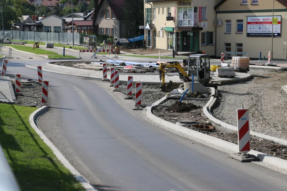 Postępują prace przy budowie nowego ronda w ciągu DK 28 - zdjęcie 11