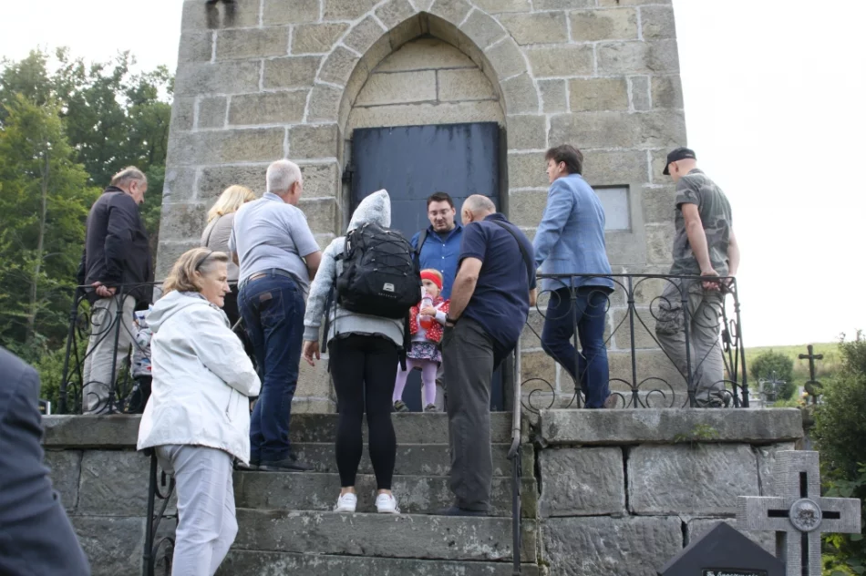 O zabytkowej świątyni i szlacheckiej rodzinie - zdjęcie 13
