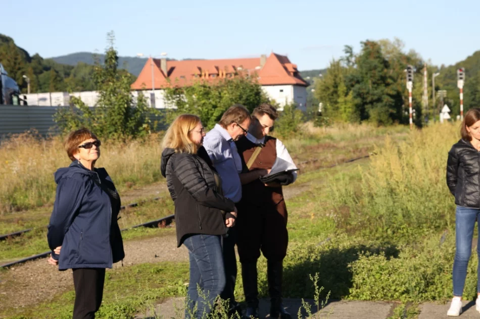 W niedzielę zakończył się tegoroczny cykl spacerów historycznych - zdjęcie 9