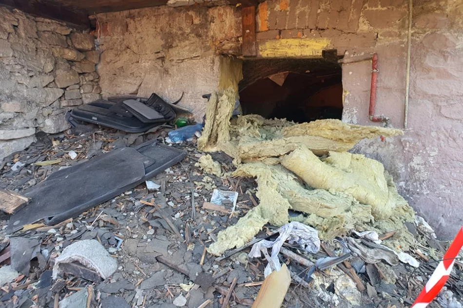 Rozpoczęła się rozbiórka - na Wąskiej pojawiła się osławiona "koparka" - zdjęcie 8