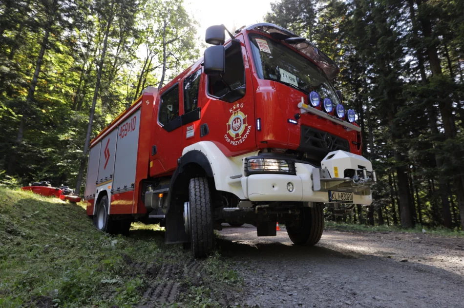 280 osób uczestniczyło w manewrach ratowniczych. Scenariusz ćwiczeń obejmował dwa epizody - zdjęcie 19