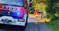 Zapaliła się koparko-ładowarka. Pożar ugasili strażacy - zdjęcie 5