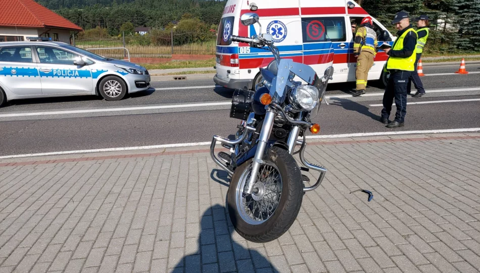 Motocyklista najechał na tył samochodu osobowego - zdjęcie 1