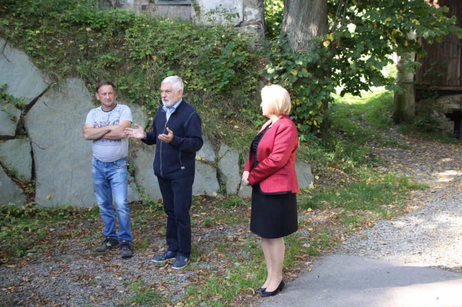 Upamiętniono tragiczne wydarzenia sprzed 82 lat w Mordarce - zdjęcie 2