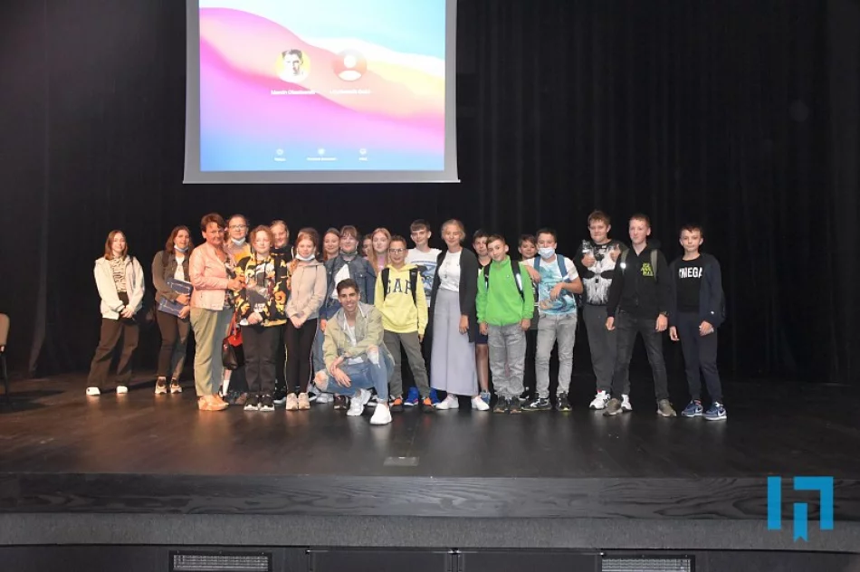 Oko w oko w Okoniem, a właściwie Marcinem Okoniewskim w bibliotece - zdjęcie 5