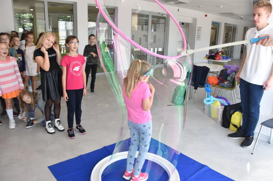 MBP w Limanowej podsumowała projekt „Literacka podróż za jedną książkę, czyli Majka z Siwego Brzegu powraca” - zdjęcie 9